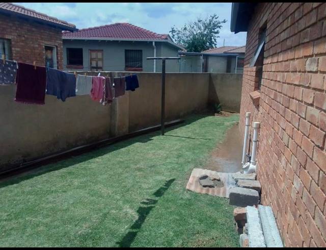 2 BEDROOM HOUSE FOR SALE IN SHARON PARK